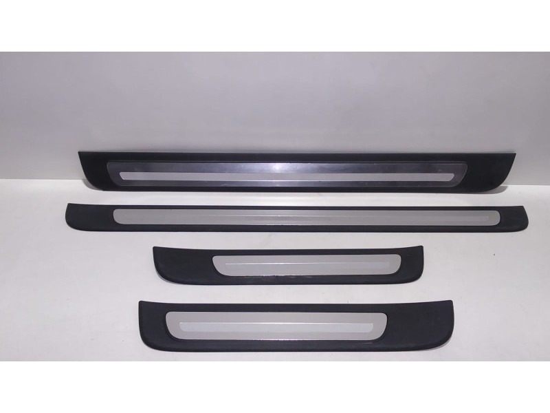 Recambio de molduras delanteras para audi a4 avant (8k5) (2008) básico referencia OEM IAM 8K0853375B 48512 