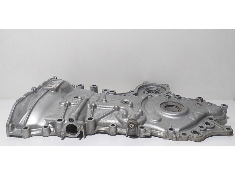 Recambio de tapa distribucion para toyota auris hybrid active referencia OEM IAM 2ZRFXE 67402 