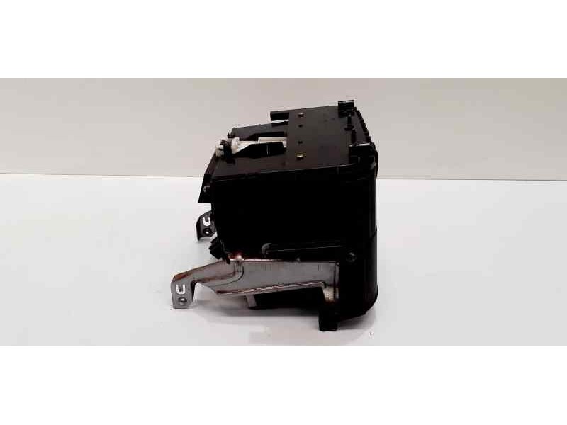 Recambio de salpicadero para nissan x-trail (t30) comfort plus referencia OEM IAM 68104EQ400 43788 