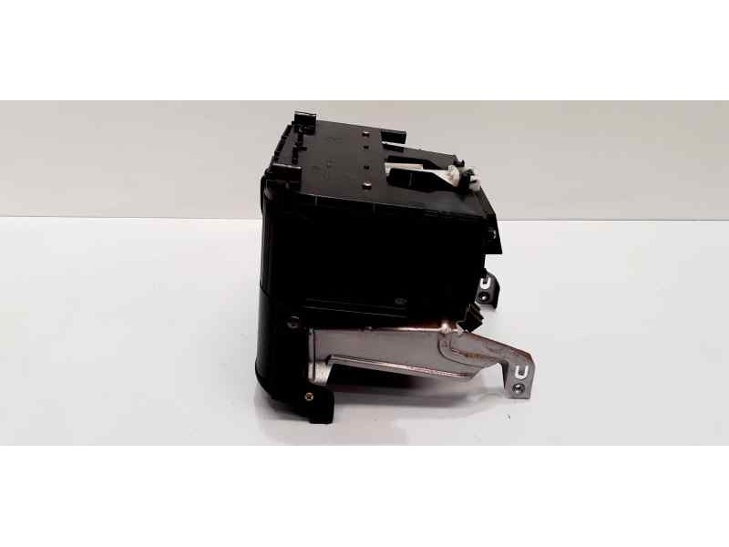 Recambio de salpicadero para nissan x-trail (t30) comfort plus referencia OEM IAM 68104EQ400 43788 