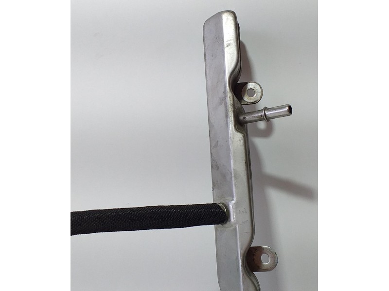 Recambio de rampa inyectora para chrysler jeep gr.cherokee (wk) referencia OEM IAM 05038530AB 74086 R