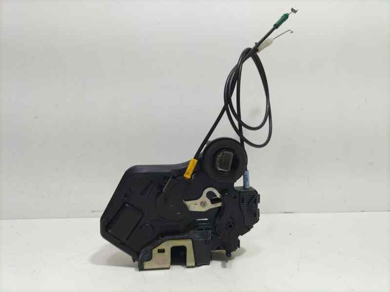 Recambio de cerradura puerta trasera izquierda para toyota corolla (e12) 2.0 d-4d linea sol berlina referencia OEM IAM 690601235