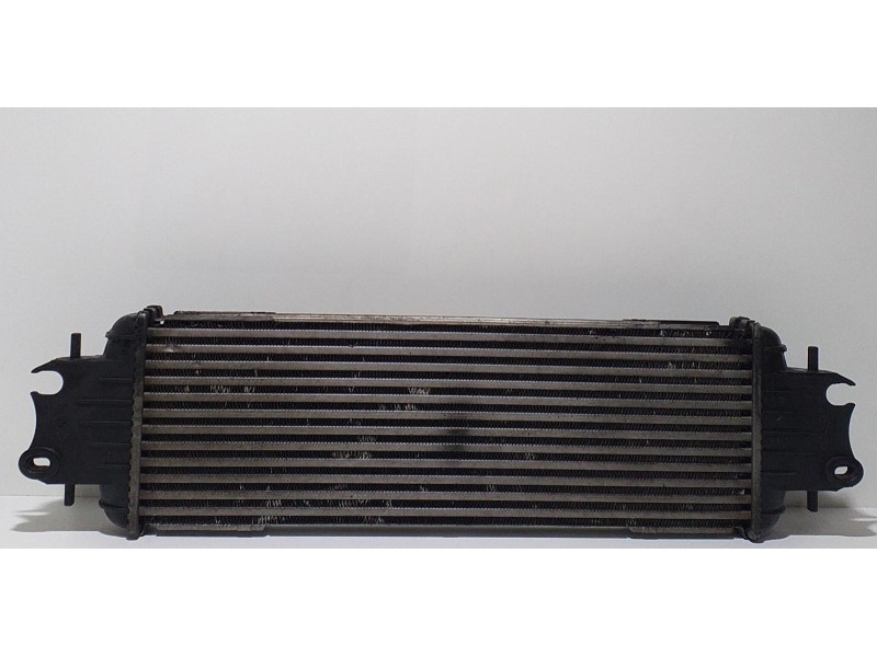 Recambio de intercooler para nissan primastar (x83) combi, 6 plazas, batalla corta referencia OEM IAM 7700312903G 56755 