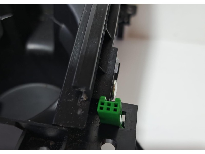 Recambio de guantera para volvo xc60 2.4 diesel cat referencia OEM IAM 30791467 77014 