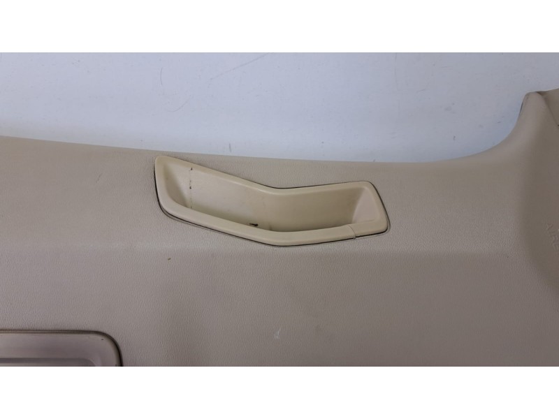 Recambio de molduras traseras para volvo xc60 2.4 diesel cat referencia OEM IAM 6841930 77017 