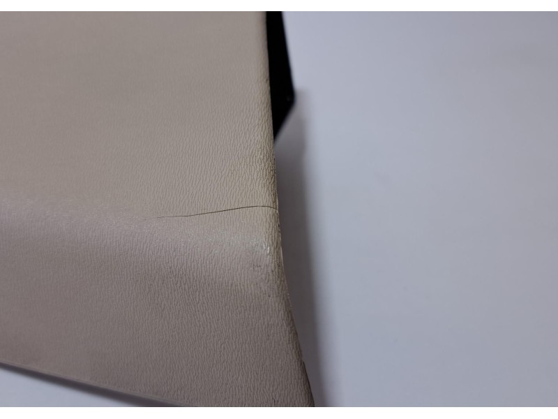 Recambio de molduras traseras para volvo xc60 2.4 diesel cat referencia OEM IAM 6841930 77017 