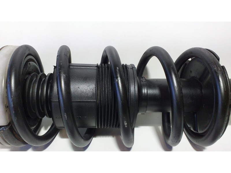 Recambio de amortiguador delantero izquierdo para peugeot j5 caja cerrada (290) 2.5 diesel referencia OEM IAM 909381710 74136 R Recambio de amortiguador delantero izquierdo para peugeot j5 caja cerrada (290) 2.5 diesel referencia OEM IAM 909381710 74136 R