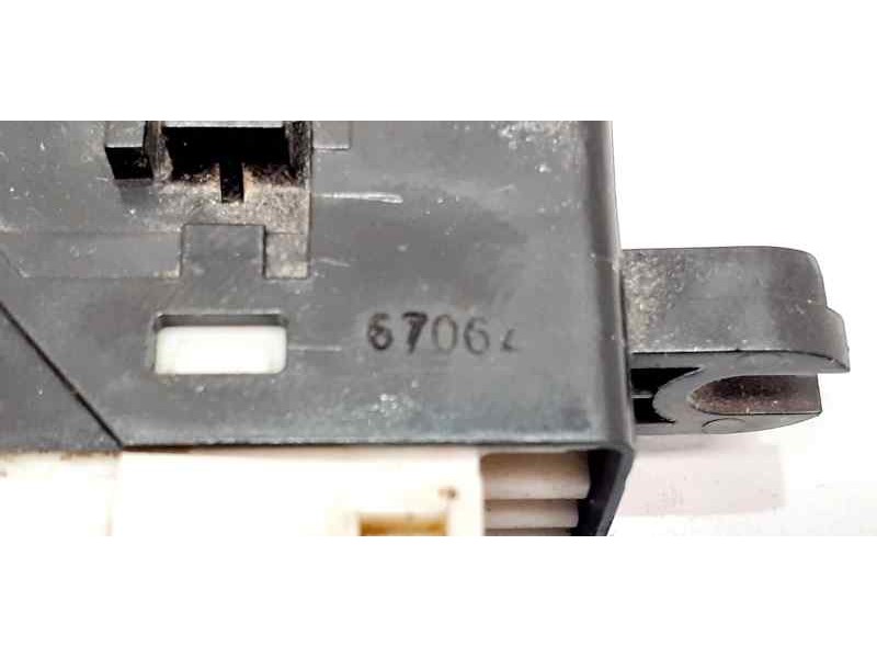 Recambio de mando elevalunas trasero izquierdo para nissan x-trail (t30) comfort plus referencia OEM IAM YD22ETI 43806 