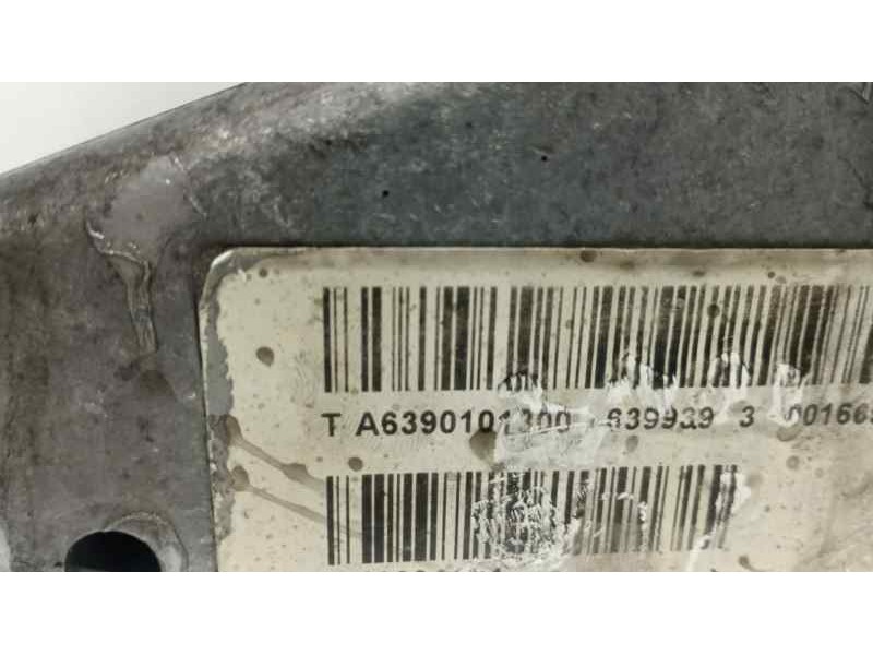 Recambio de soporte motor para smart forfour 1.5 cdi cat referencia OEM IAM A6390101300 81431 R