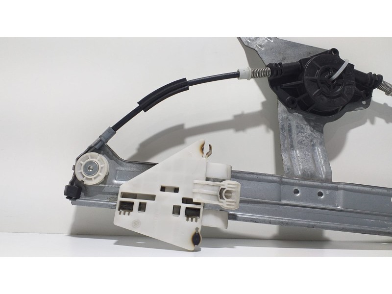 Recambio de elevalunas trasero izquierdo para smart forfour cdi (70kw) referencia OEM IAM OM639939 56785 