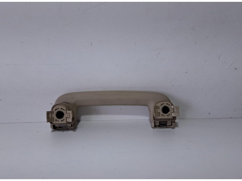 Recambio de maneta interior delantera izquierda para volvo xc60 2.4 diesel cat referencia OEM IAM D5244T14 77021 