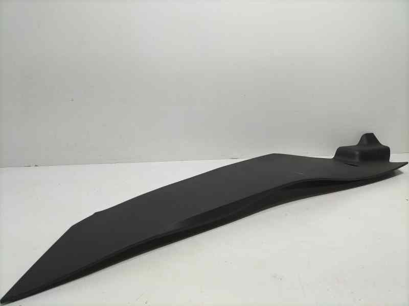 Recambio de molduras delanteras para seat leon (5f1) reference referencia OEM IAM 5F1868432A 83759 