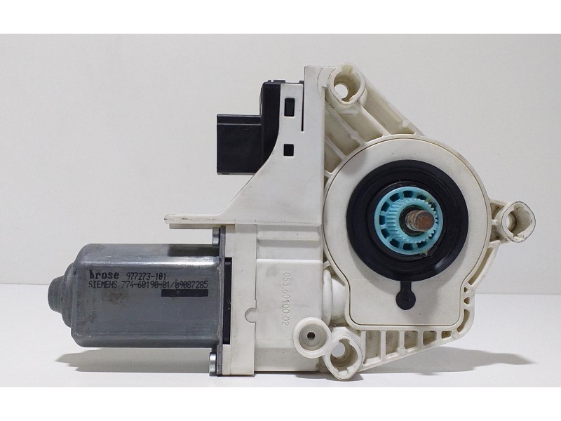 Recambio de motor elevalunas delantero izquierdo para audi a6 berlina (4f2) 3.0 tdi quattro (171kw) referencia OEM IAM 4F0959801