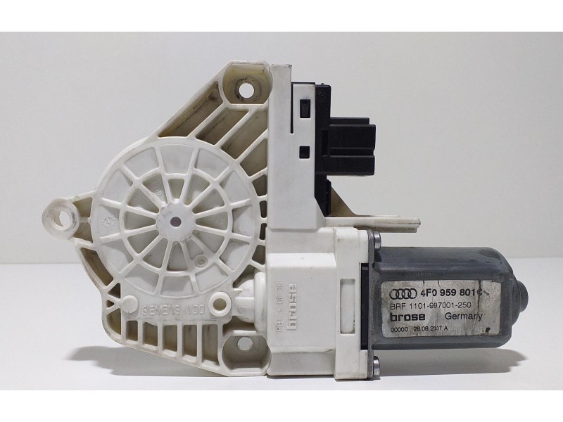 Recambio de motor elevalunas trasero izquierdo para audi a6 avant (4f5) 3.0 tdi quattro referencia OEM IAM 4F0959801C 56798 