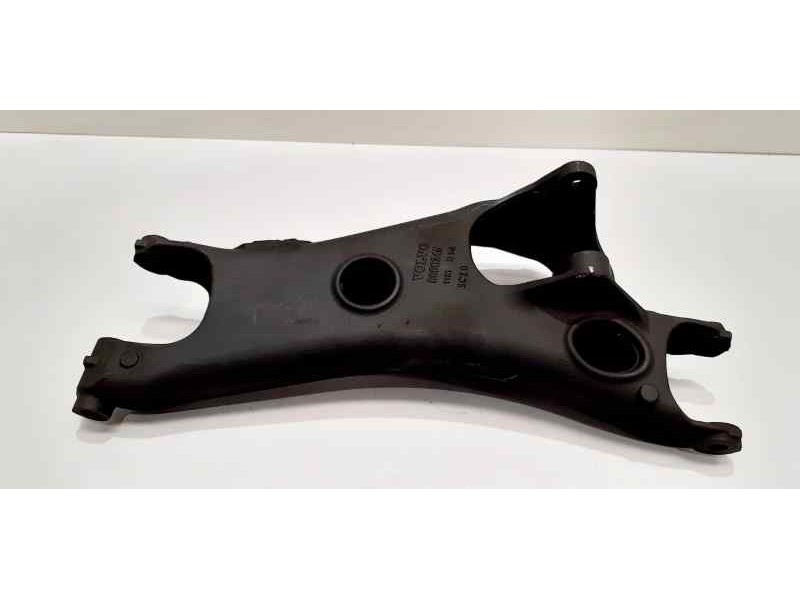 Recambio de brazo suspension inferior trasero izquierdo para volvo xc90 2.4 d summum geartronic (5 asientos) referencia OEM IAM 