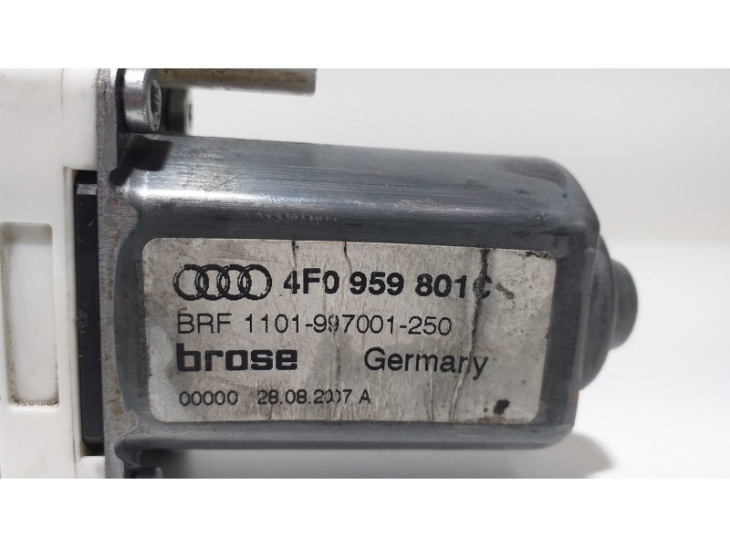 Recambio de motor elevalunas trasero izquierdo para audi a6 avant (4f5) 3.0 tdi quattro referencia OEM IAM 4F0959801C 56798 