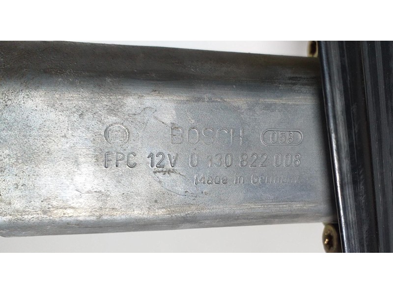 Recambio de elevalunas trasero izquierdo para mercedes-benz clase c (w203) berlina 2.2 cdi cat referencia OEM IAM 0130822008 674