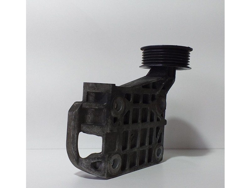 Recambio de soporte alternador para audi q7 (4l) 3.0 v6 24v tdi referencia OEM IAM 059103173AL 74199 R