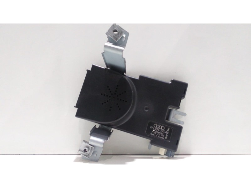 Recambio de sistema audio / radio cd para audi a3 (8p) 3.2 ambition quattro referencia OEM IAM 8P4035225D 48584 