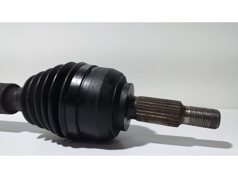 Recambio de transmision delantera derecha para renault scenic ii 1.5 dci diesel referencia OEM IAM 8200375538 56819 