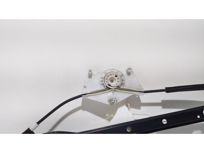 Recambio de elevalunas trasero derecho para volkswagen golf v berlina (1k1) highline referencia OEM IAM 997363 67474 