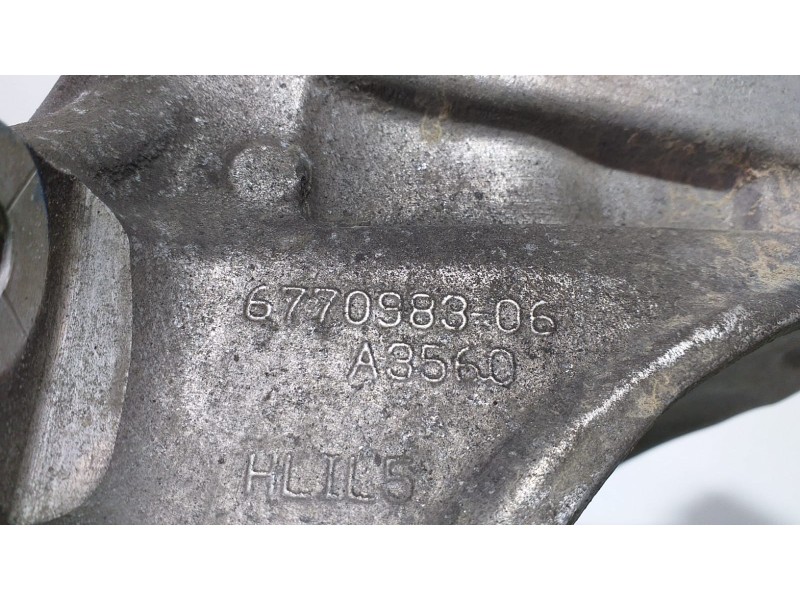 Recambio de mangueta trasera izquierda para bmw x5 (e70) xdrive40d referencia OEM IAM 6770983 74208 R