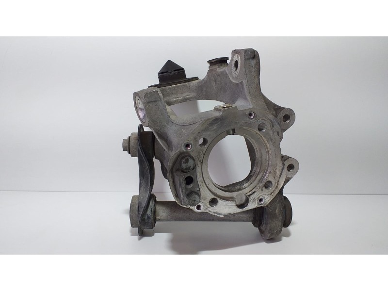 Recambio de mangueta trasera izquierda para bmw x5 (e70) xdrive40d referencia OEM IAM 6770983 74208 R