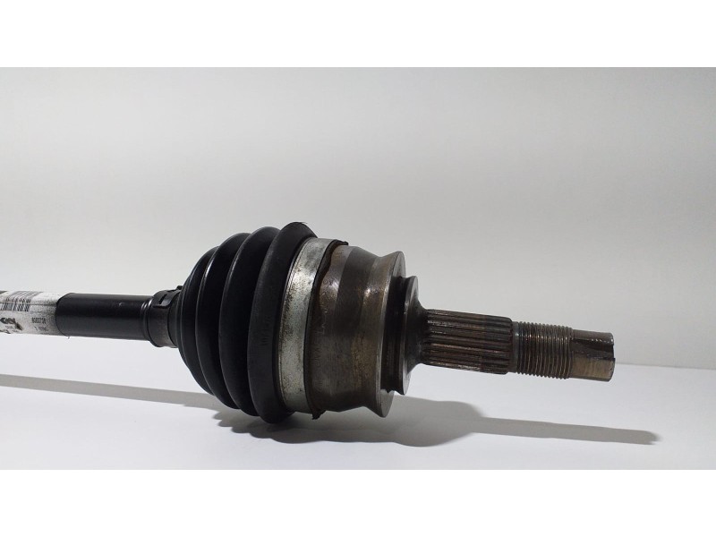 Recambio de transmision delantera derecha para opel corsa d essentia referencia OEM IAM 13248652 56826 