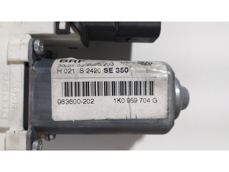 Recambio de elevalunas trasero derecho para seat leon (1p1) reference referencia OEM IAM 1K0959704G 67481 