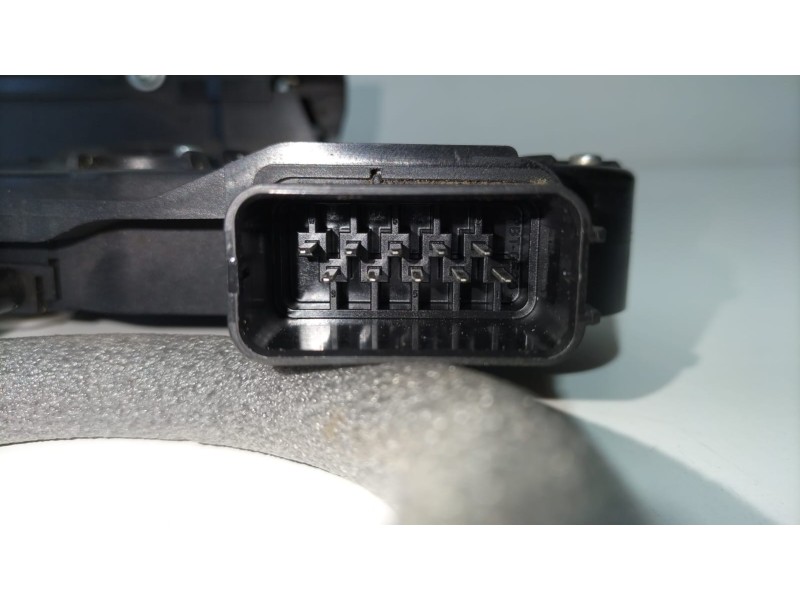 Recambio de cerradura puerta trasera izquierda para volvo xc60 2.4 diesel cat referencia OEM IAM 30799325 77044 