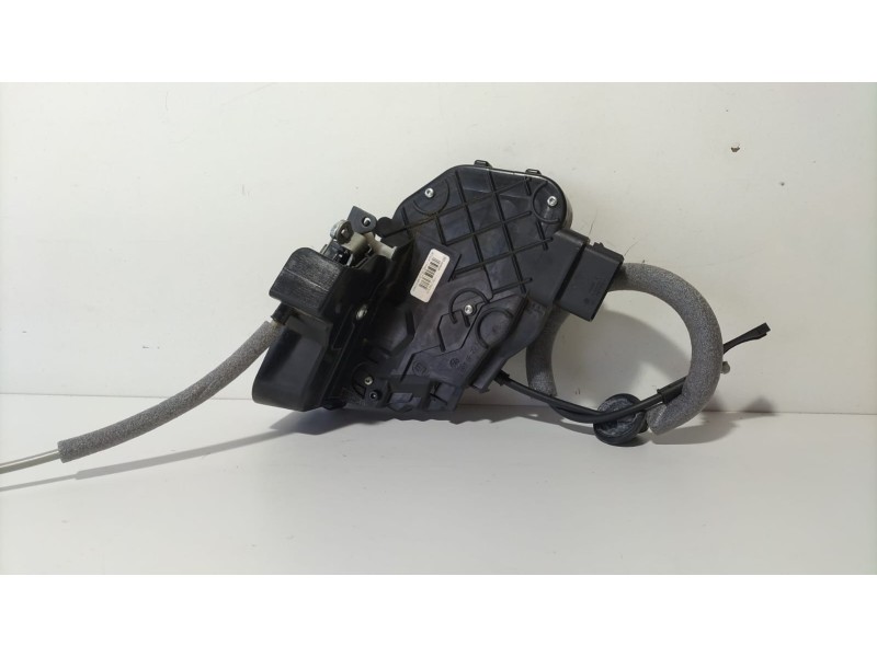 Recambio de cerradura puerta trasera izquierda para volvo xc60 2.4 diesel cat referencia OEM IAM 30799325 77044 