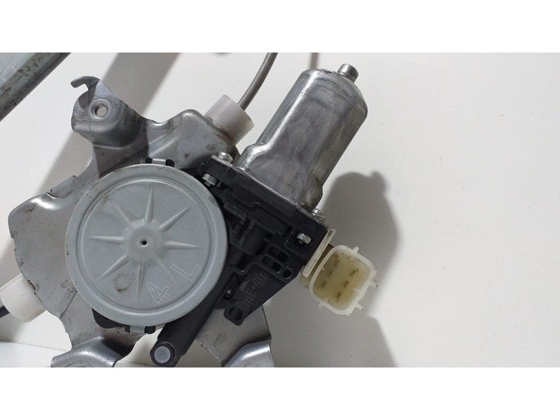 Recambio de elevalunas trasero izquierdo para nissan x-trail (t31) xe referencia OEM IAM 82731JG00A 67482 