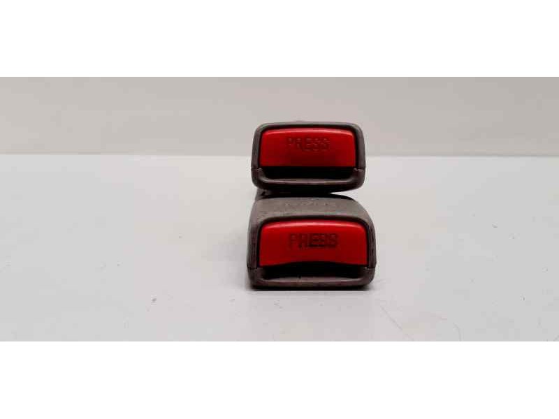 Recambio de cinturon seguridad trasero central para nissan x-trail (t30) comfort plus referencia OEM IAM YD22ETI 43812 