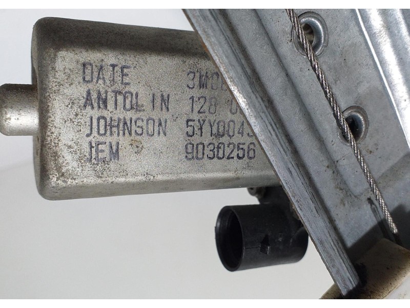 Recambio de elevalunas delantero derecho para dacia sandero básico referencia OEM IAM 9030256 67486 