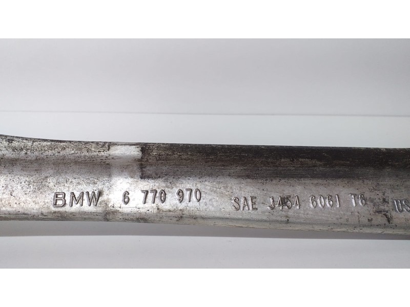 Recambio de brazo suspension superior trasero derecho para bmw x5 (e70) xdrive40d referencia OEM IAM 6770970 74216 R