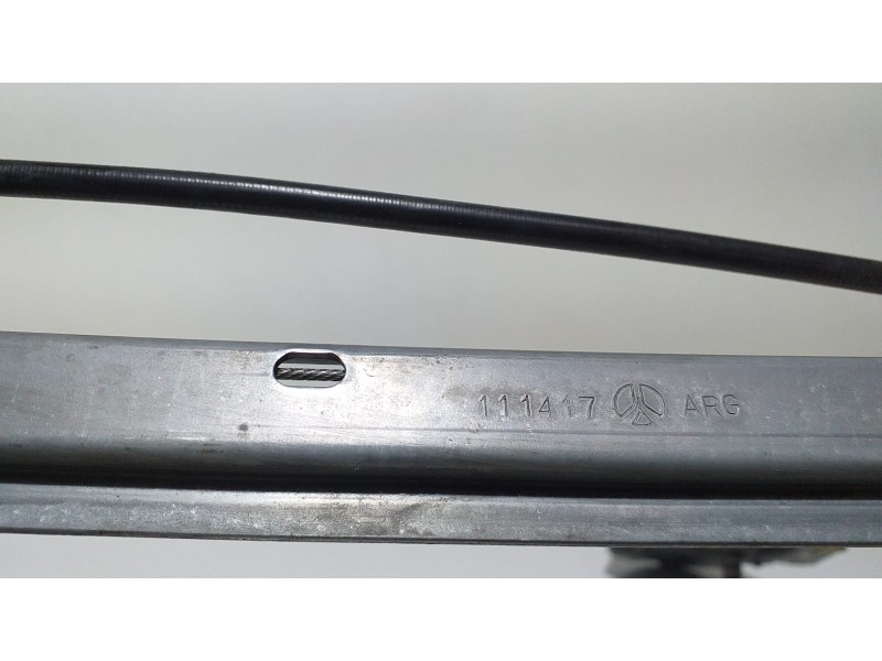 Recambio de elevalunas trasero izquierdo para peugeot 806 port aventura referencia OEM IAM 111417 67487 