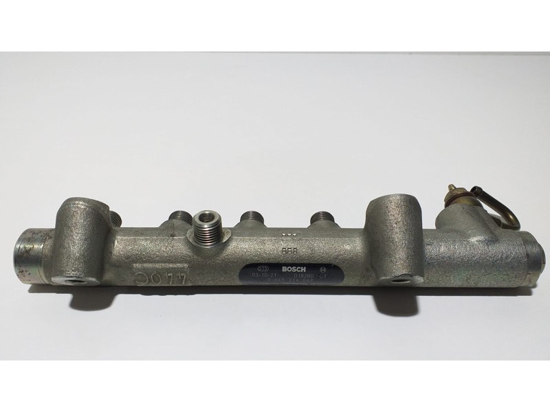 Recambio de rampa inyectora para opel astra h berlina 1.7 16v cdti referencia OEM IAM 0445214049 56899 