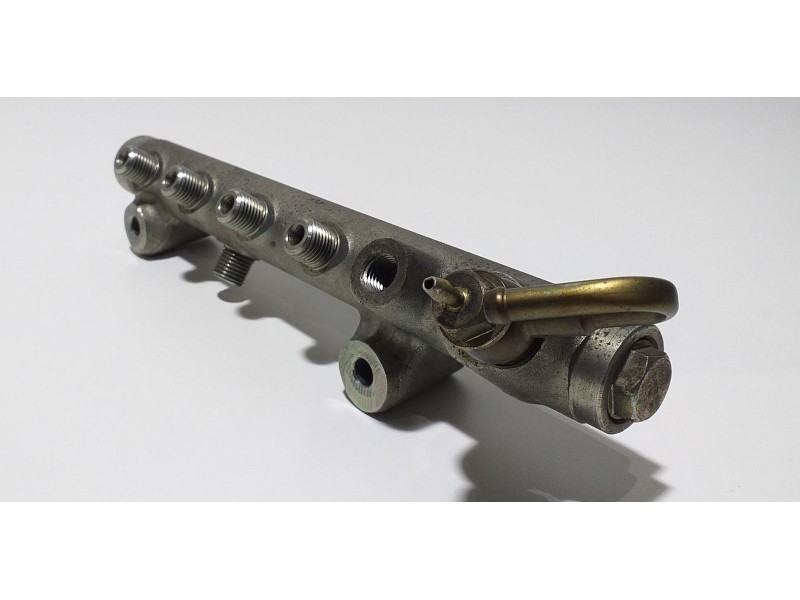 Recambio de rampa inyectora para opel astra h berlina 1.7 16v cdti referencia OEM IAM 0445214049 56899 