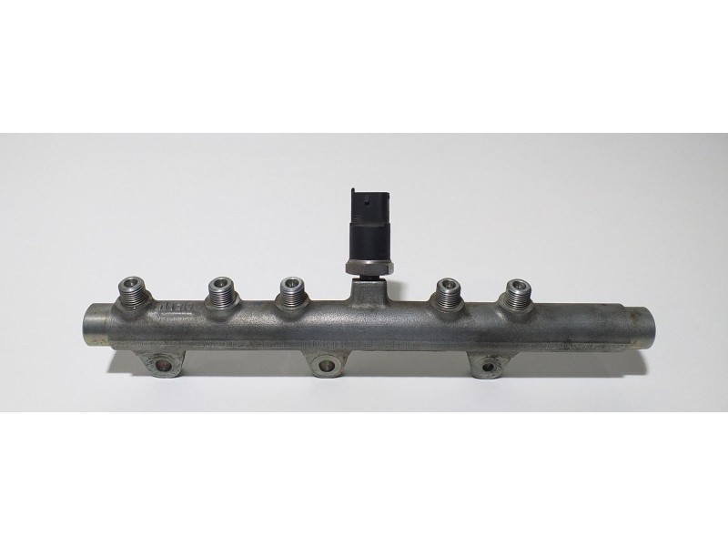 Recambio de rampa inyectora para fiat stilo (192) 1.9 jtd / 1.9 jtd 115 active referencia OEM IAM 0445214016 56902 