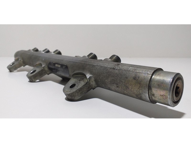 Recambio de rampa inyectora para fiat stilo (192) 1.9 jtd / 1.9 jtd 115 active referencia OEM IAM 0445214016 56902 