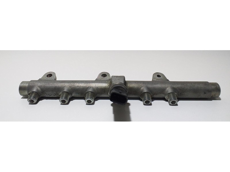 Recambio de rampa inyectora para fiat stilo (192) 1.9 jtd / 1.9 jtd 115 active referencia OEM IAM 0445214016 56902 