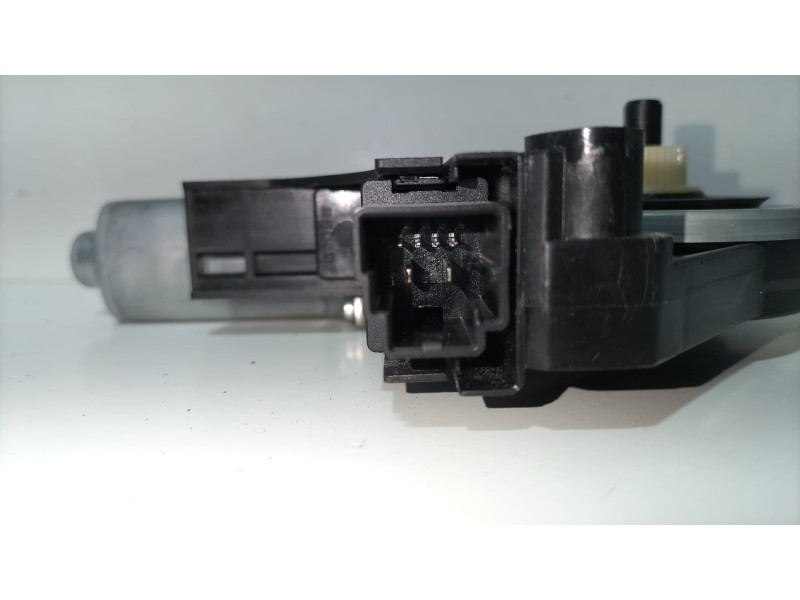 Recambio de motor elevalunas delantero derecho para volvo xc60 2.4 diesel cat referencia OEM IAM 966269102 77050 