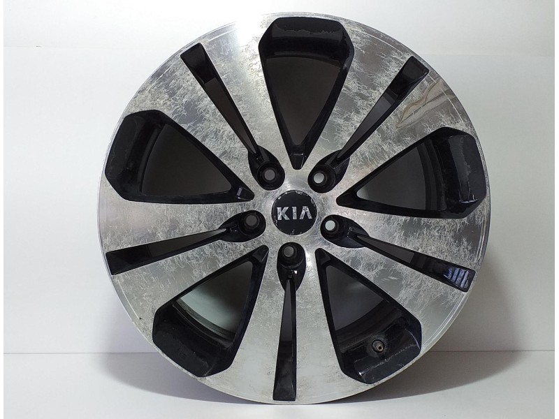 Recambio de llanta para kia sportage concept 4x2 referencia OEM IAM 529103U300 74227 R