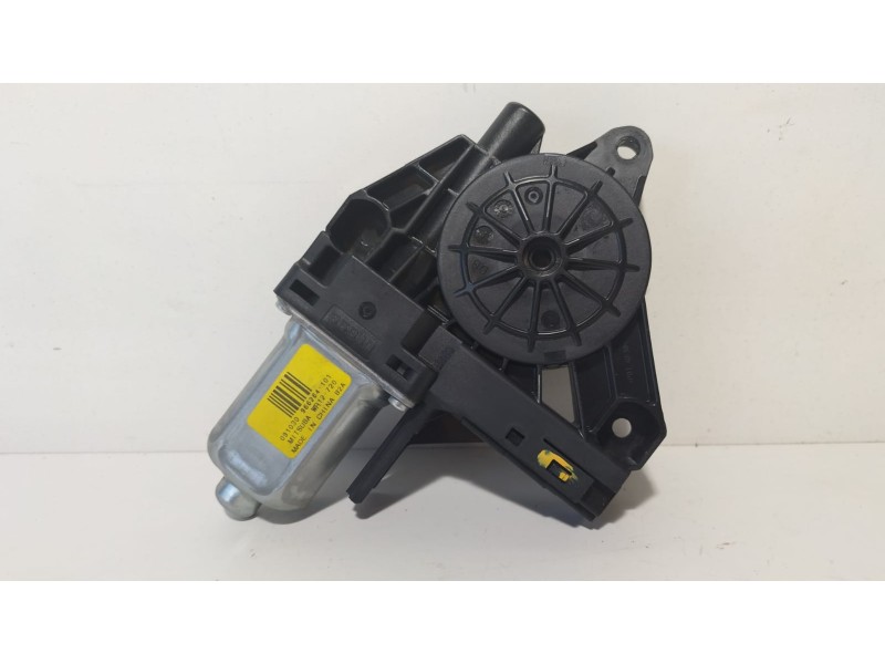 Recambio de motor elevalunas trasero derecho para volvo xc60 2.4 diesel cat referencia OEM IAM 966264101 77052 