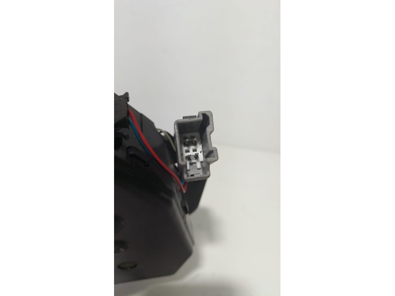 Recambio de motor cierre centralizado porton para volvo xc60 2.4 diesel cat referencia OEM IAM 30784562 77054 