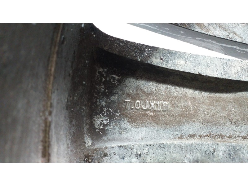 Recambio de llanta para kia sportage concept 4x2 referencia OEM IAM 529103U350 74228 R