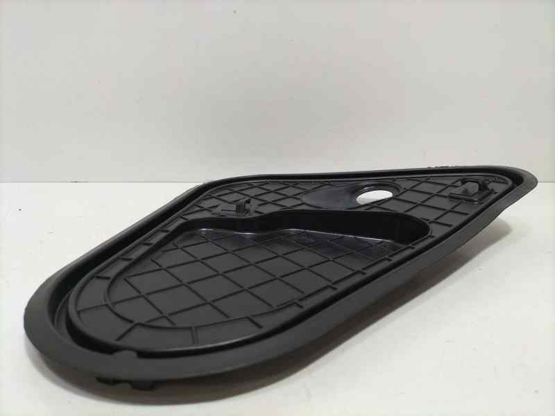 Recambio de molduras traseras para seat leon (5f1) reference referencia OEM IAM 5F4839916B 83790 