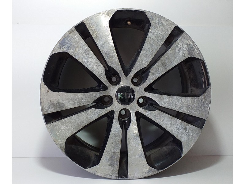 Recambio de llanta para kia sportage concept 4x2 referencia OEM IAM 529103U350 74229 R