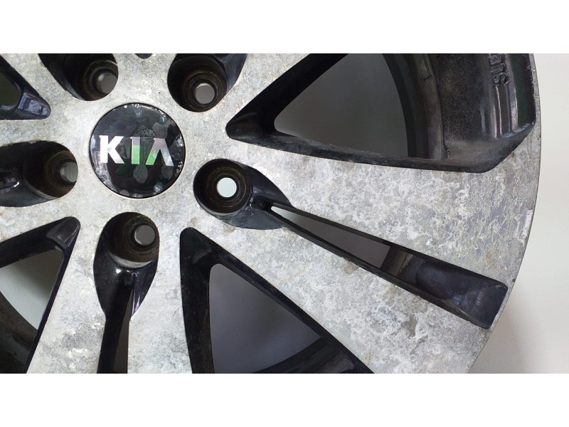 Recambio de llanta para kia sportage concept 4x2 referencia OEM IAM 529103U350 74229 R