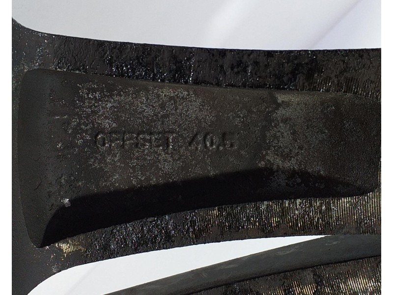 Recambio de llanta para kia sportage concept 4x2 referencia OEM IAM 529103U350 74229 R